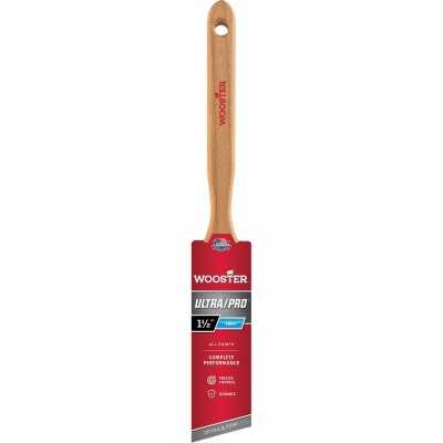 Wooster Ultra/Pro Firm 1-1/2 In. Lindbeck Angle Sash Paint Brush