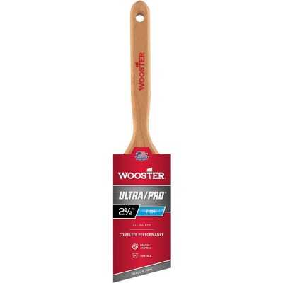 Wooster Ultra/Pro Firm 2-1/2 In. Lindbeck Angle Sash Paint Brush