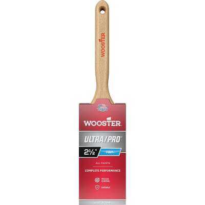Wooster Ultra/Pro Firm 2-1/2 In. Mink Flat Sash Paint Brush